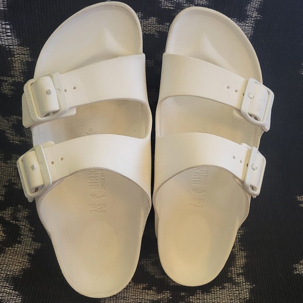 Birkenstock Arizona Essentials Sandal - Size 38EU, 7-7.5 US Womens - Like New!
